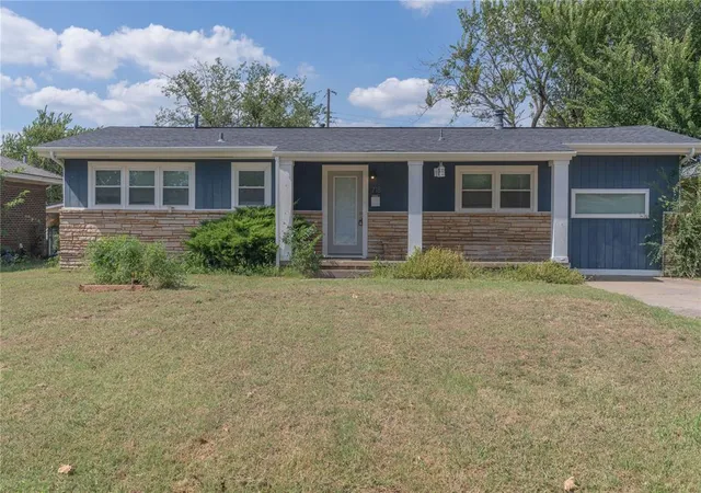 2nd image of 718 Highland Pkwy, Norman, OK 73069 | MLS# 1193777