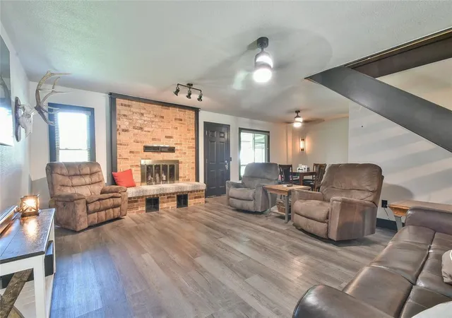 5th image of 609 N Centennial Way, Mustang, OK 73064 | MLS# 1193929