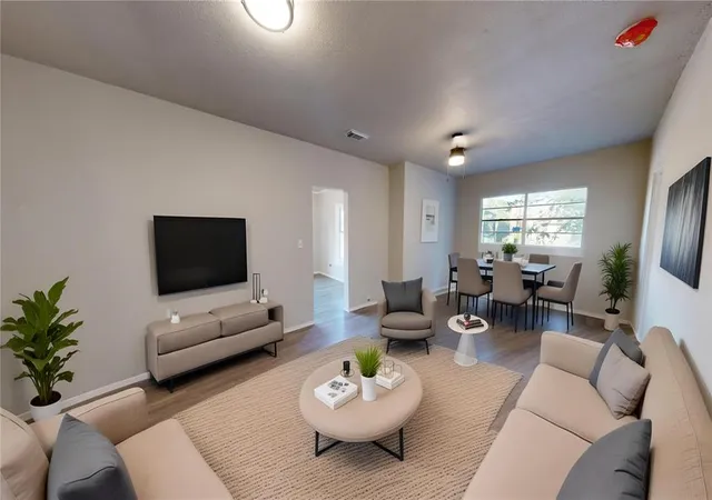 Photo 3 of Single family home for sale at 403 SE Carter St, Ardmore, OK 73401 | MLS# 1194169 | Listing updated on 2026-01-22