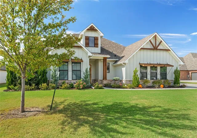 Photo 2 of Single family home for sale at 12825 Parkside Dr, Oklahoma City, OK 73173 | MLS# 1194180 | Listing updated on 2026-01-21