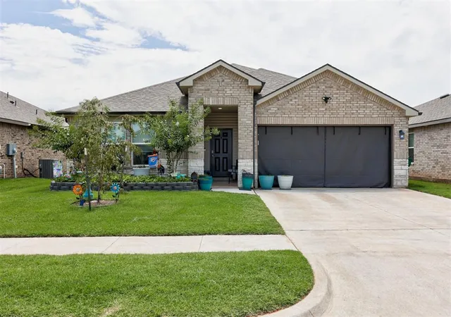 1st image of 11704 Sw 40th St, Mustang, OK 73064 | MLS# 1194247