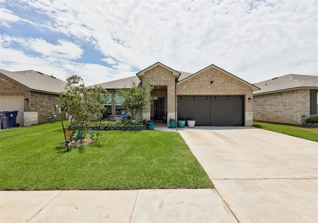 2nd image of 11704 Sw 40th St, Mustang, OK 73064 | MLS# 1194247