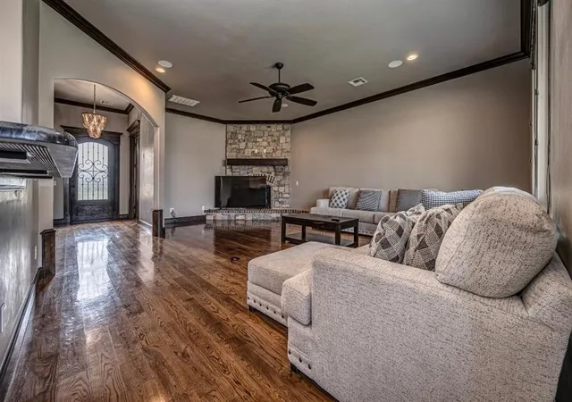 Photo 5 of Single Family Residence at 3205 Sycamore Dr, Moore, OK 73160 | MLS# 1194356 | | Sold on 2025-12-19