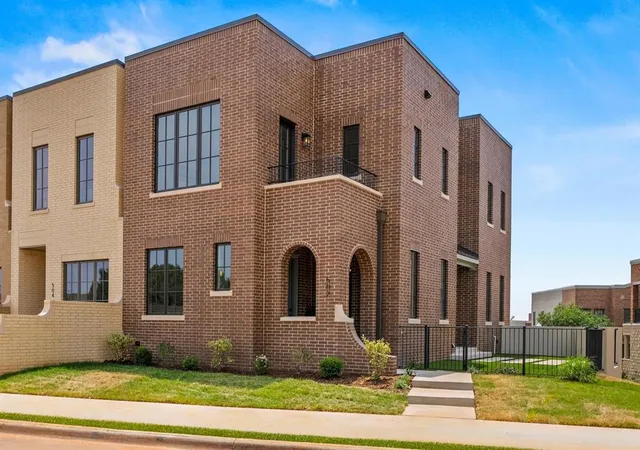 1st image of 502 Ne 2nd St, Oklahoma City, OK 73104 | MLS# 1194358