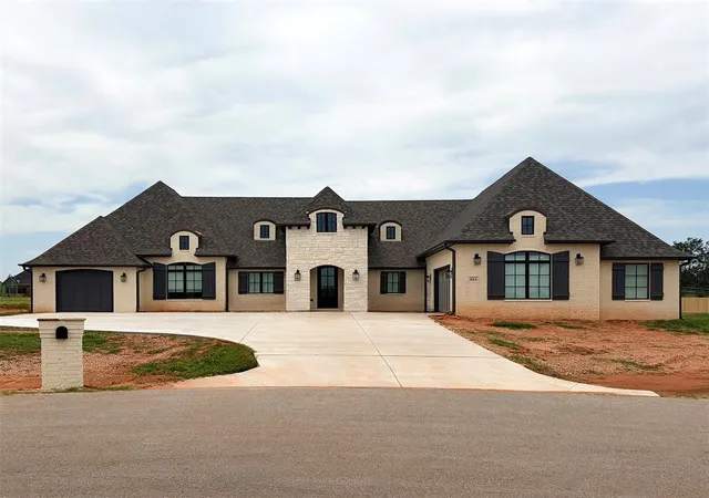 1st image of 905 Lucas Cir, Newcastle, OK 73065 | MLS# 1194368