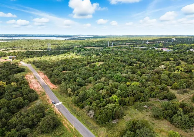 2nd image of 12505 S Anderson Rd, Oklahoma City, OK 73165 | MLS# 1194538