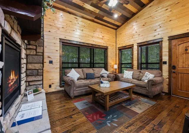 Photo 3 of Single family home for sale at 31 Wild Turkey Trl, Broken Bow, OK 74728 | MLS# 1194608 | Listing updated on 2026-09-23