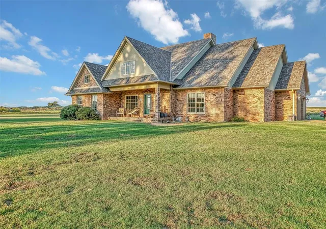 Homes for sale in Mangum, OK | 34706 E County Rd 1480, Mangum, OK 73554 | MLS# 1194639