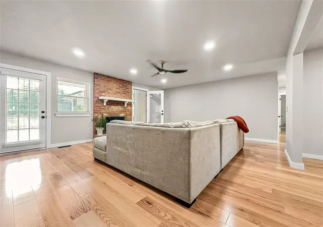3rd image of 314 N Lakeside Ter, Mustang, OK 73064 | MLS# 1194645