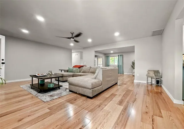 4th image of 314 N Lakeside Ter, Mustang, OK 73064 | MLS# 1194645