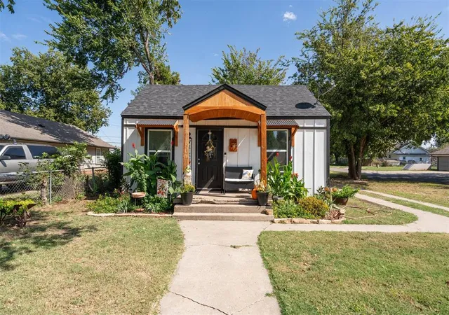 5th image of 100 N Donald Ave, El Reno, OK 73036 | MLS# 1194839
