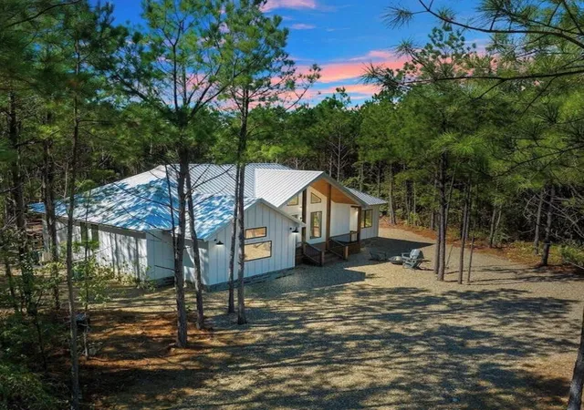 21st image of 237 Bear Cedar Trl, Broken Bow, OK 74728 | MLS# 1194847