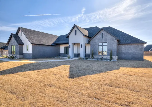 Photo 2 of Single family home for sale at 4704 Se 37th Street, Oklahoma City, OK 73165 | MLS# 1194848 | Listing updated on 2026-03-04