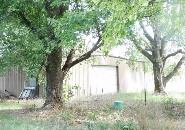 Photo 2 of Sale Pending at 2317 W Keens Dr, Mustang, OK 73064 | MLS# 1194903 | Listing updated on 2026-08-16