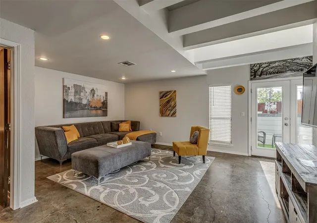 Photo 1 of Condo for sale at 901 Nw 7th St #206, Oklahoma City, OK 73106 | MLS# 1194944 | Listing updated on 2025-10-08