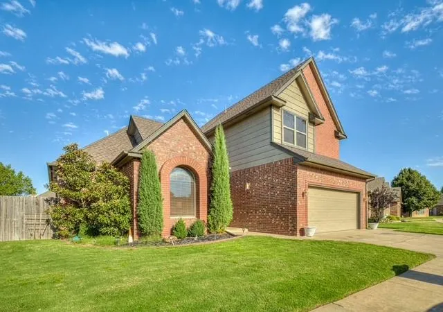 2nd image of 12401 Bell Gardens Dr, Oklahoma City, OK 73170 | MLS# 1194948