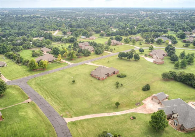 1st image of 1301 Echo Dr, Edmond, OK 73034 | MLS# 1195045