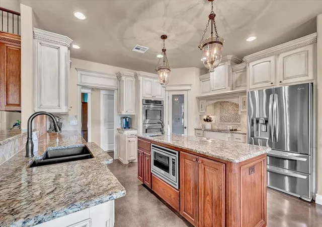 5th image of 1582 N High Ridge Dr, Blanchard, OK 73010 | MLS# 1195077