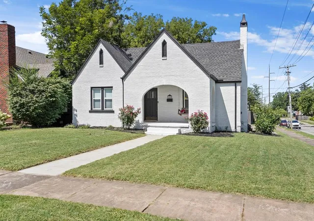3rd image of 1204 S Columbia St, Tulsa, OK 74104 | MLS# 1195222