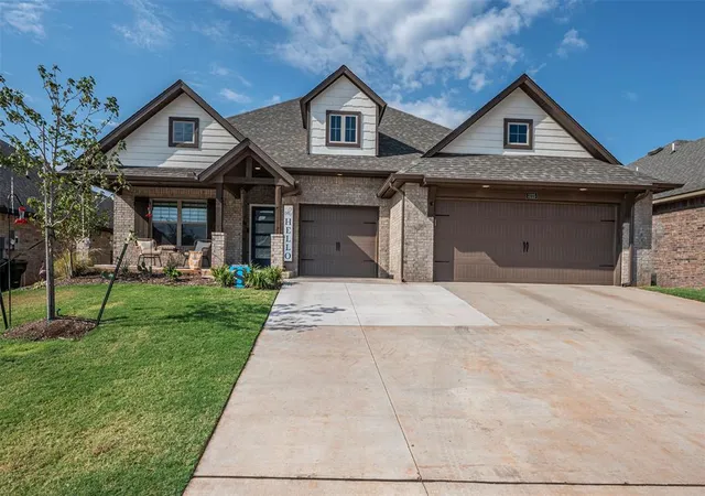 41st image of 3225 Porter Dr, Edmond, OK 73012 | MLS# 1195321