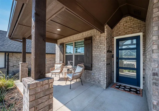 3rd image of 3225 Porter Dr, Edmond, OK 73012 | MLS# 1195321