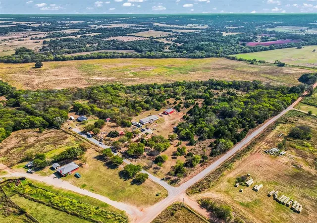 2nd image of 340097 E 960th Rd, Chandler, OK 74834 | MLS# 1195566