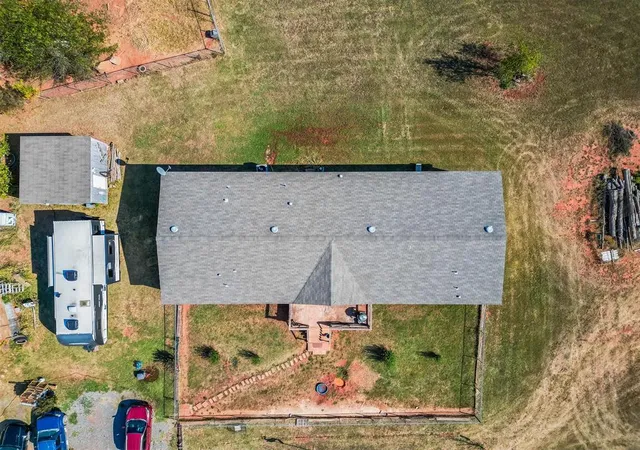 3rd image of 340097 E 960Th Rd, Chandler, OK 74834 | MLS# 1195566