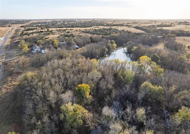 Photo 4 of Land for sale at 914 S Hwy 4, Blanchard, OK 73010 | MLS# 1195604 | Listing updated on 2026-04-07