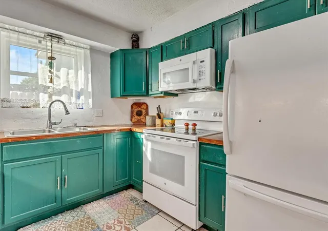 4th image of 608 W Silver Meadow Dr, Oklahoma City, OK 73110 | MLS# 1195651