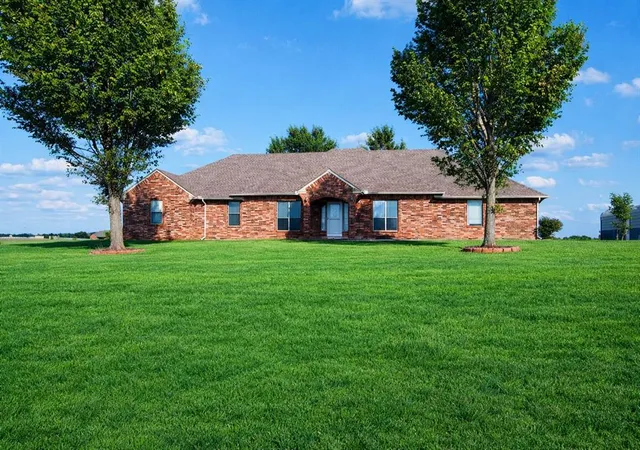 1st image of 104278 S Homestead Dr, Mc Loud, OK 74851 | MLS# 1195711