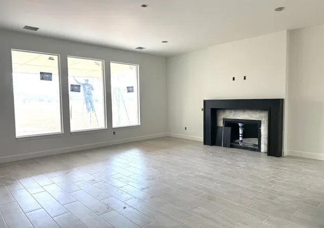 Photo 2 of Single family home for sale at 3901 Sorano Dr, Moore, OK 73160 | MLS# 1195970 | Listing updated on 2025-11-03