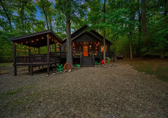 1st image of 141 Lost Oaks Trl, Broken Bow, OK 74728 | MLS# 1196097