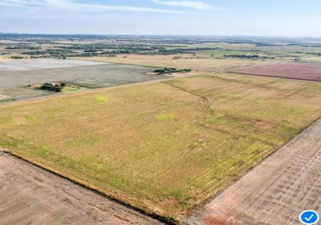 Homes for sale in Altus, OK | 02 East County Road 159   Racetrack Road, Altus, OK 73521 | MLS# 1196173