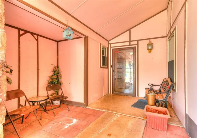 Photo 4 of Single family home for sale at 808 Nw 118Th St, Oklahoma City, OK 73114 | MLS# 1196223 | Listing updated on 2025-10-16