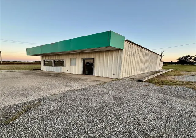3rd image of 8380 State Hwy 39, Lexington, OK 73051 | MLS# 1196226