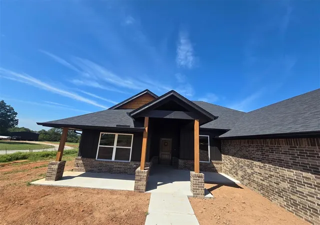 Photo 2 of Single family home for sale at 1426 Cs 2977, Blanchard, OK 73010 | MLS# 1196242 | Listing updated on 2026-10-07