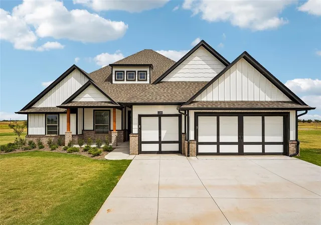 Photo 2 of Single family home for sale at 12360 Alfalfa Ln, Cashion, OK 73044 | MLS# 1196301 | Listing updated on 2026-08-28