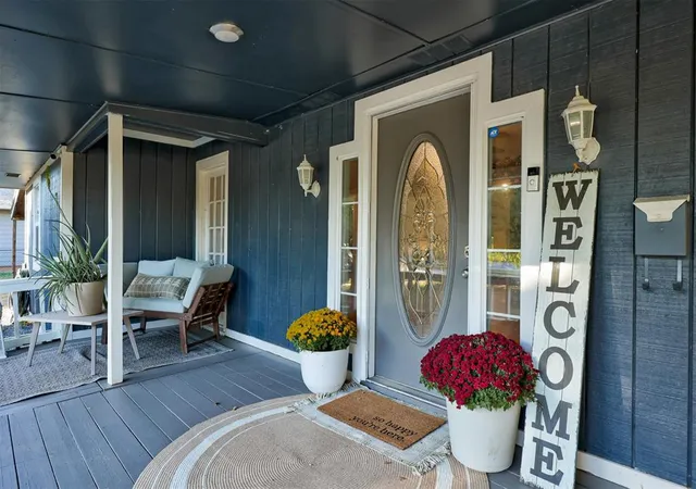 4th image of 1100 S 1St St, Yukon, OK 73099 | MLS# 1196369