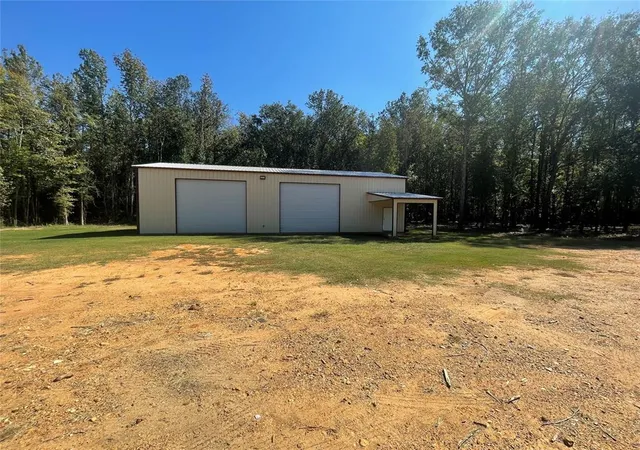4th image of 727 Airport Road Road, Broken Bow, OK 74728 | MLS# 1196508