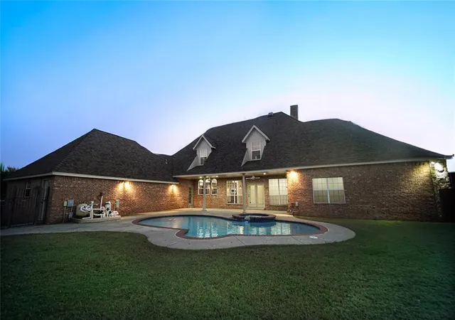 Photo 1 of Single family home for sale at 900 N Jensen Ln, Yukon, OK 73099 | MLS# 1196656 | Listing updated on 2026-09-15
