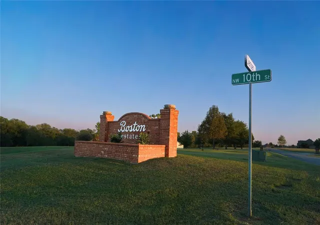 Photo 3 of Single family home for sale at 900 N Jensen Ln, Yukon, OK 73099 | MLS# 1196656 | Listing updated on 2026-09-15