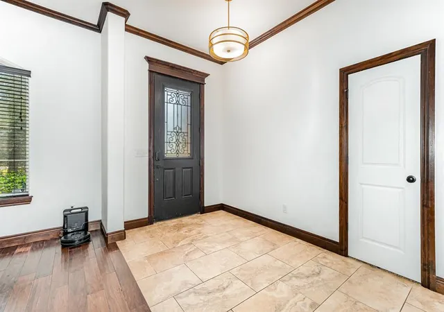 5th image of 325 John Wedman Blvd, Yukon, OK 73099 | MLS# 1196682
