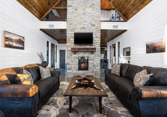 Photo 1 of Single family home for sale at 32 Scarlet Oak Trl, Broken Bow, OK 74728 | MLS# 1196800 | Listing updated on 2026-03-28