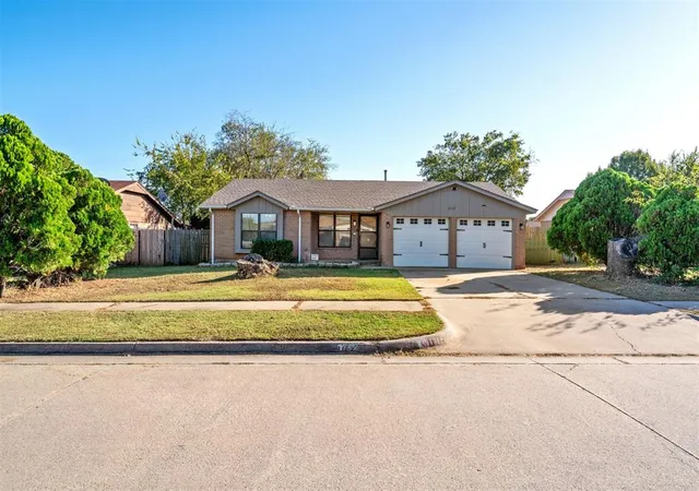 1st image of 1712 Se 12th St, Moore, OK 73160 | MLS# 1197096