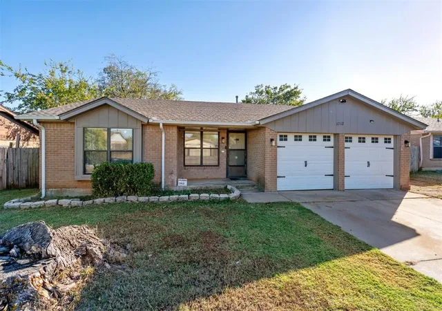 4th image of 1712 Se 12Th St, Moore, OK 73160 | MLS# 1197096