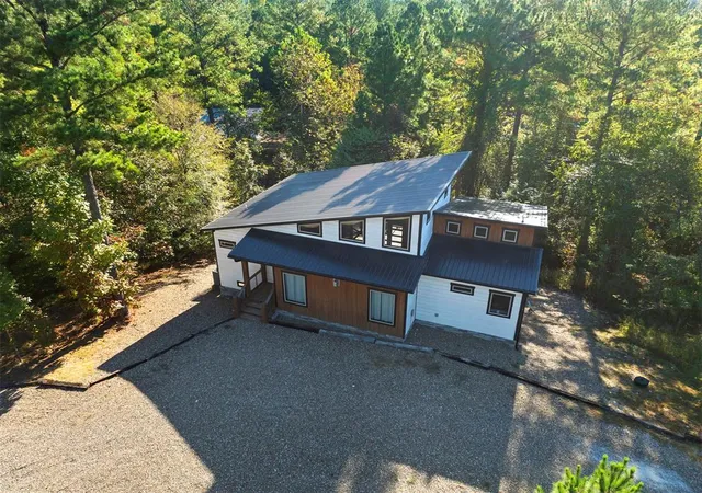 3rd image of 102 Eagle Mountain Trl, Broken Bow, OK 74728 | MLS# 1197191