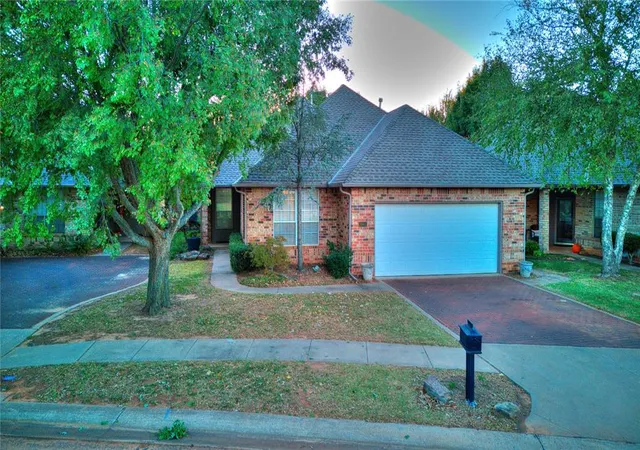 Photo 1 of Single family home for sale at 3941 Tamarac Ct, Edmond, OK 73003 | MLS# 1197219 | Listing updated on 2025-10-29