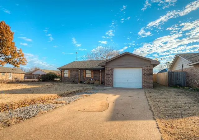 3rd image of 2505 S 34Th St, Chickasha, OK 73018 | MLS# 1197246