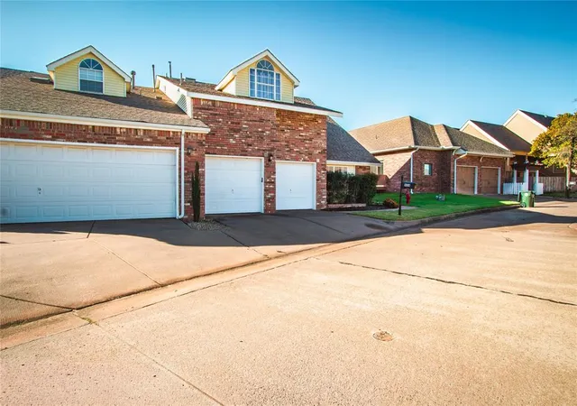 2nd image of 9014 N Timberview Dr, Oklahoma City, OK 73130 | MLS# 1197348