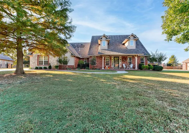 1st image of 1304 Redbud Ct, Moore, OK 73160 | MLS# 1197383